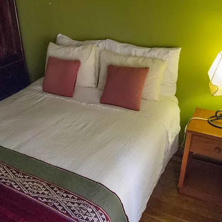 Pisac Inn Room photo